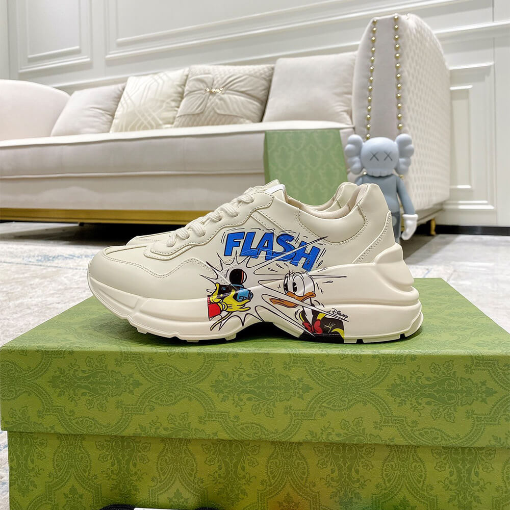 disney x G*u*i rhyton ‘donald duck’ sneaker