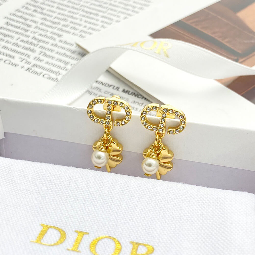 D*or cd lucky charms earrings(high-end grade)