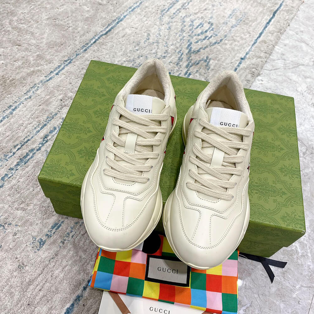 G*u*i rhyton sneaker with stars