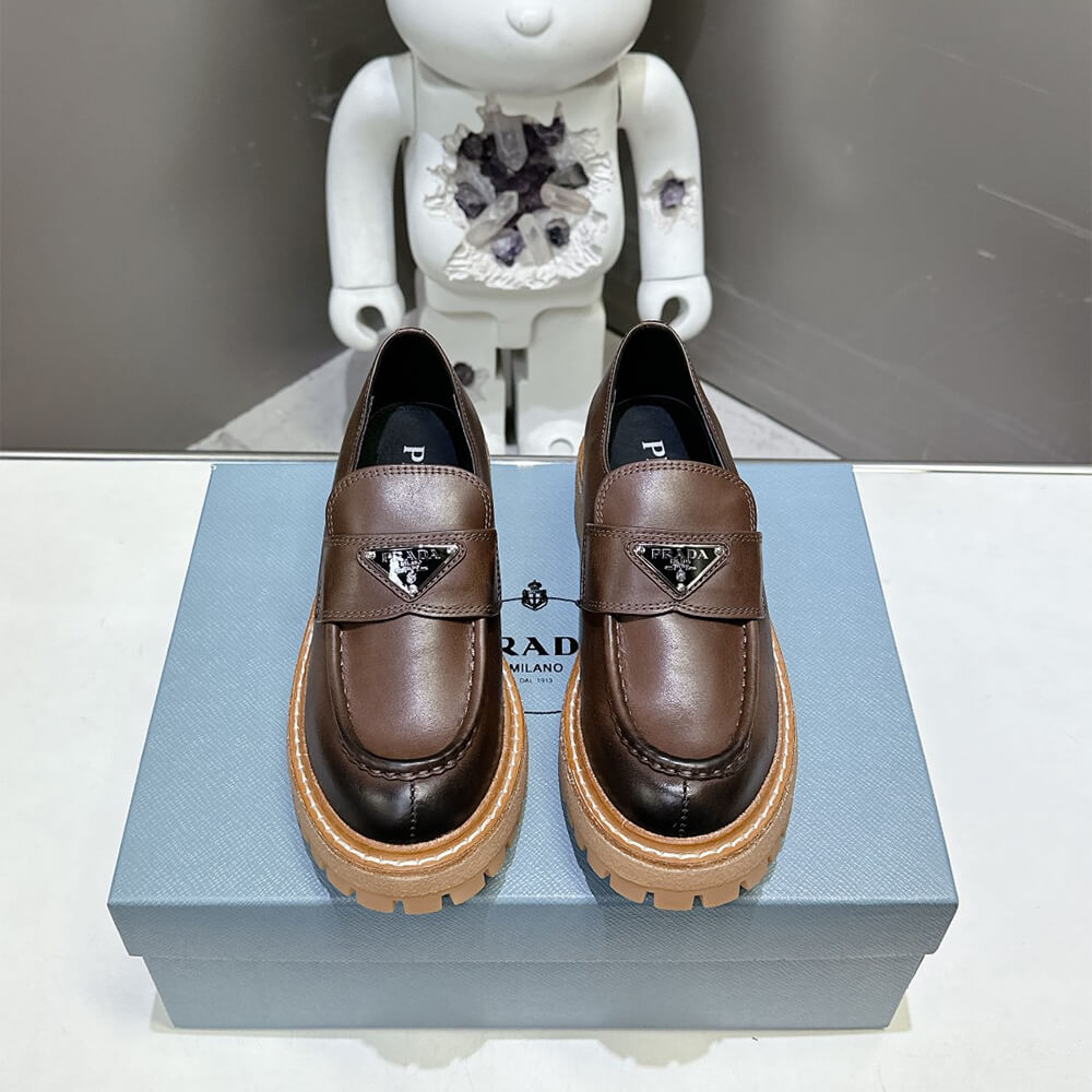 Pra*a leather loafers