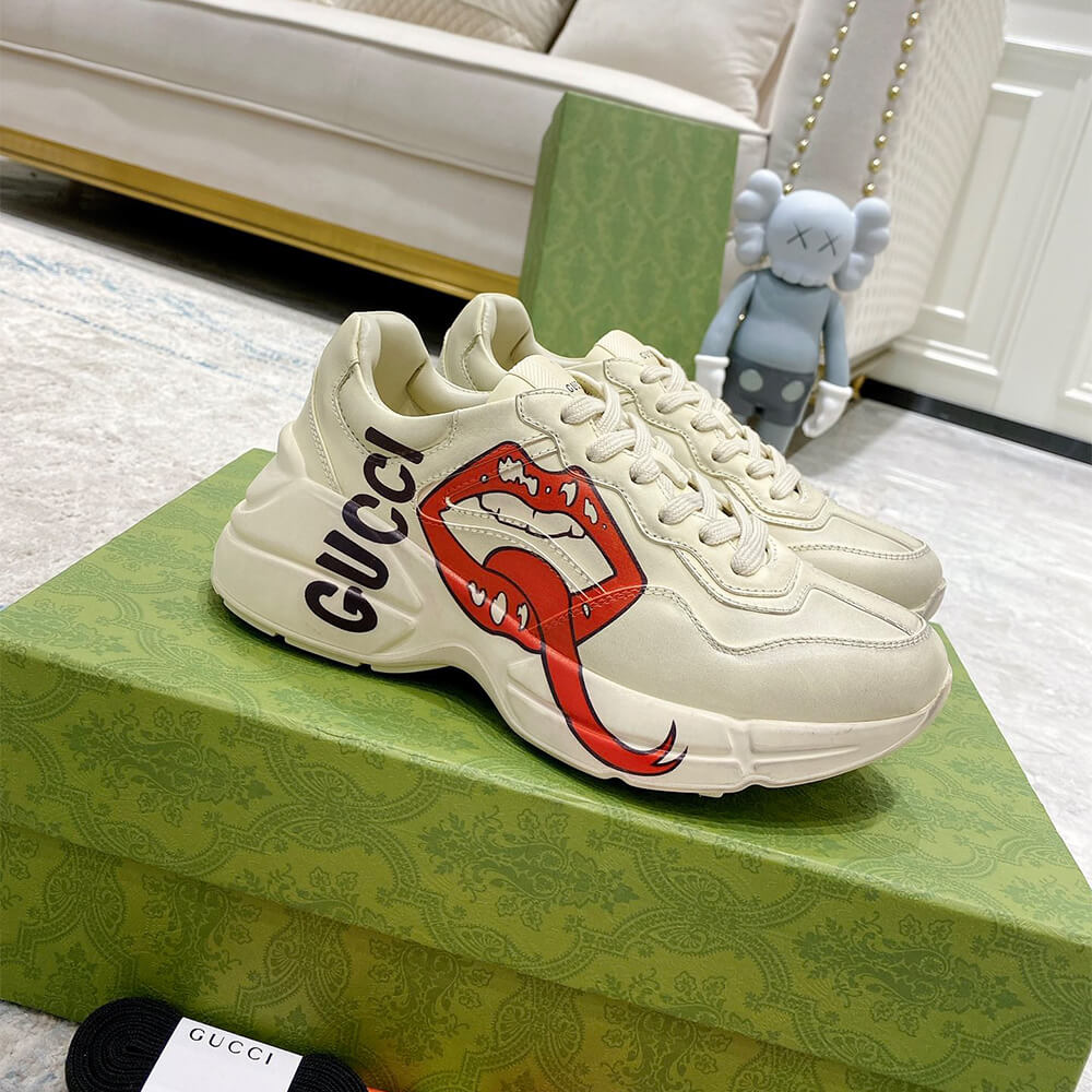 G*u*i rhyton sneaker with mouth print