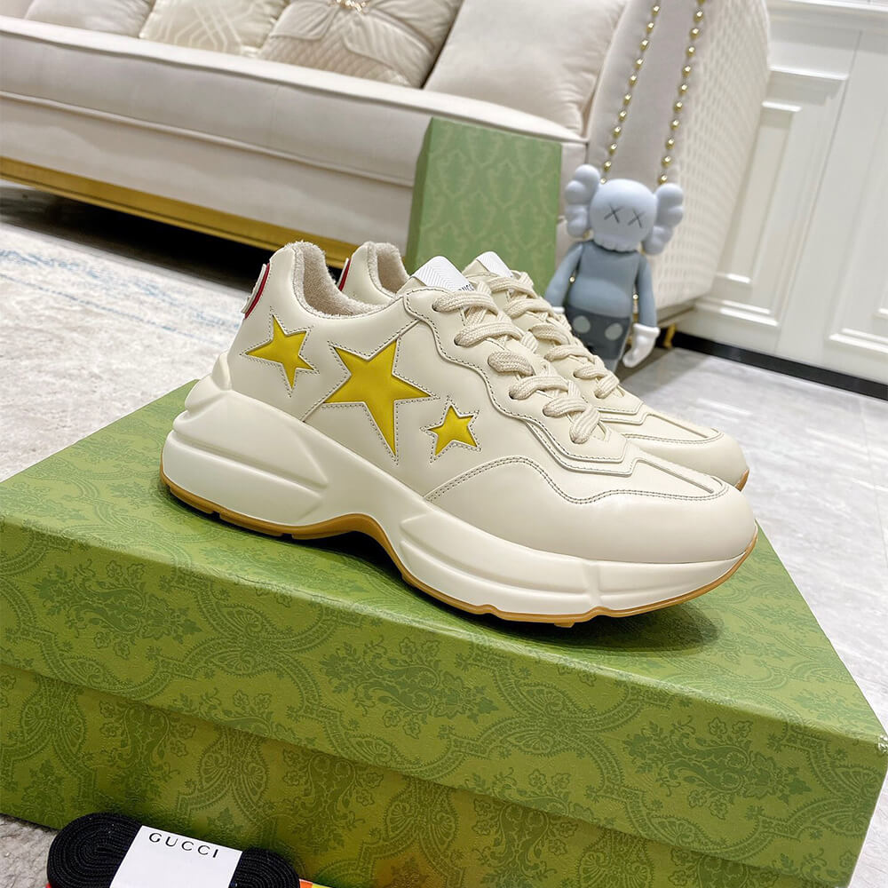 G*u*i rhyton sneaker with stars