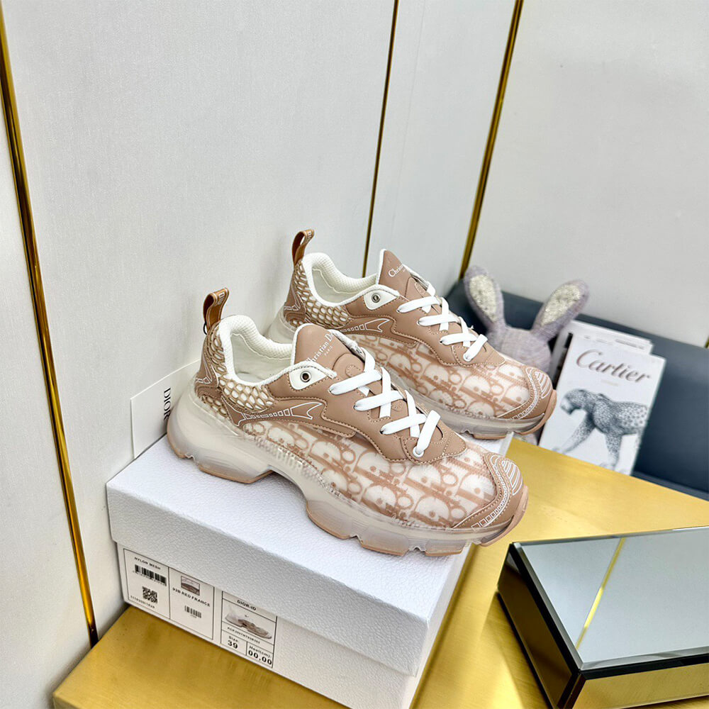 ch**an D*or vibe sneaker