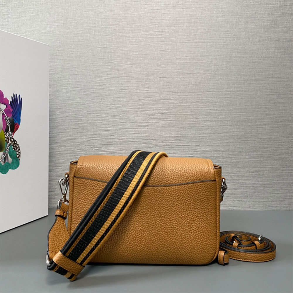 Pra*a leather shoulder bag(high-end grade)