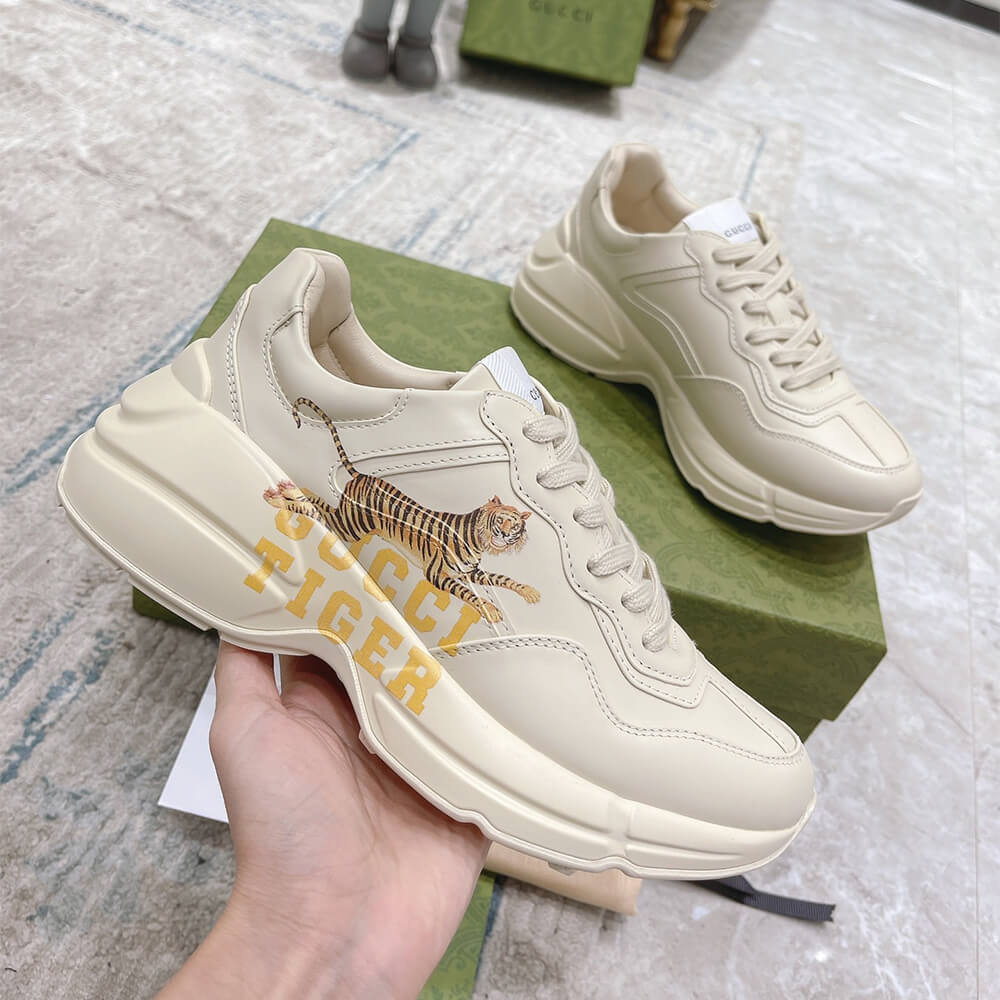 G*u*i tiger rhyton sneaker