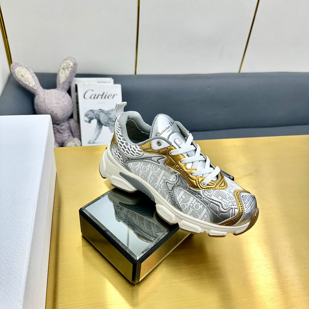 ch**an D*or vibe sneaker