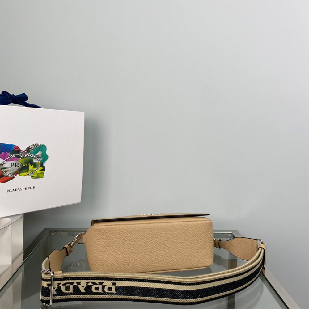 Pra*a leather shoulder bag(high-end grade)