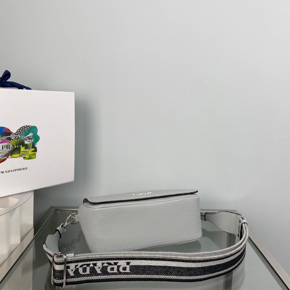 Pra*a leather shoulder bag(high-end grade)