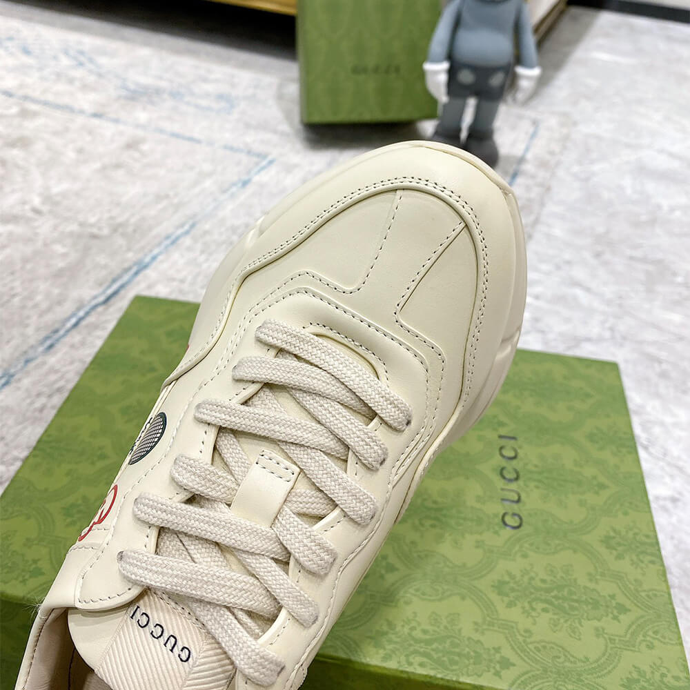 G*u*i rhyton sneaker with print