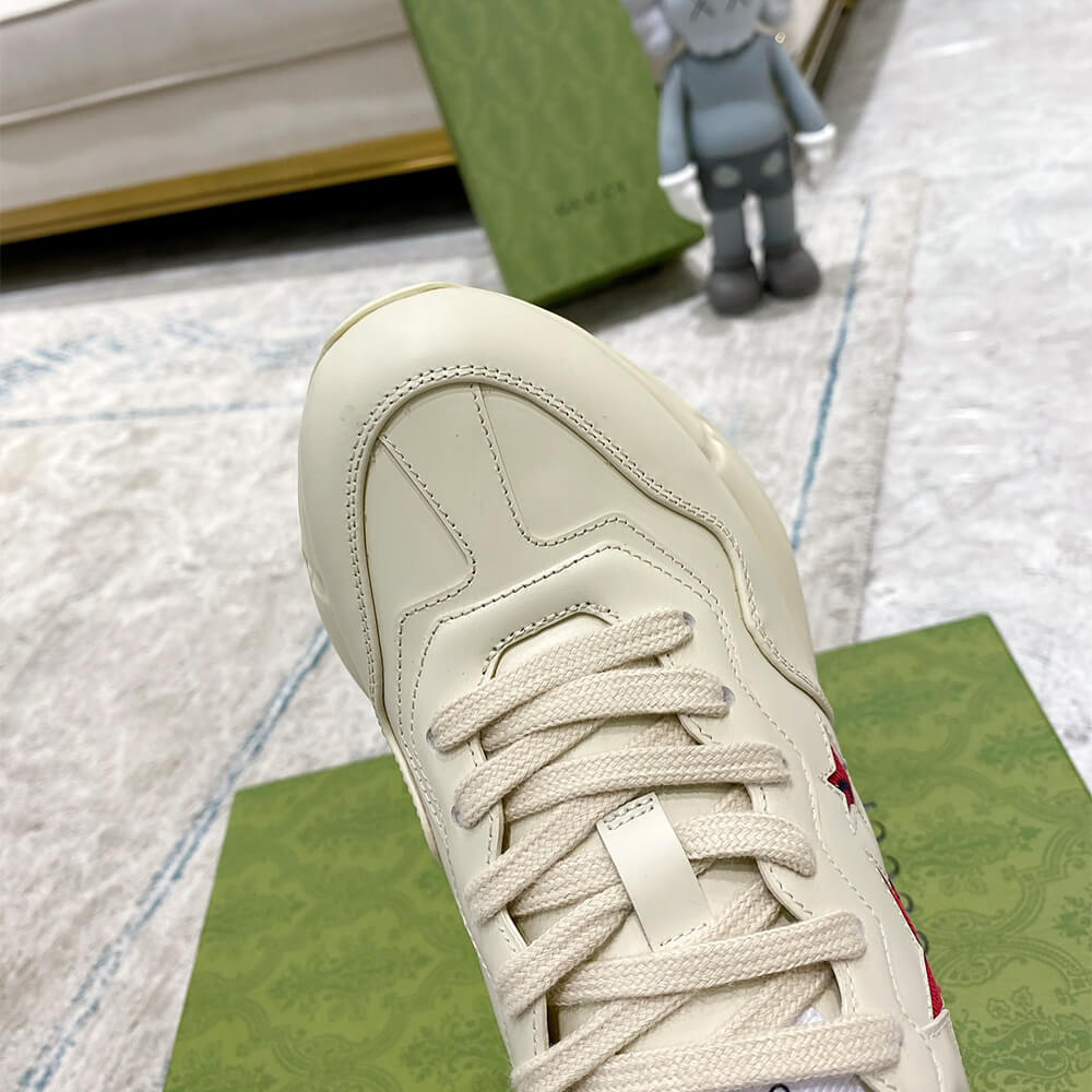 G*u*i rhyton sneaker with stars