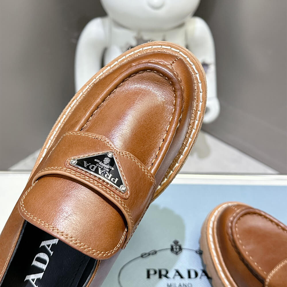 Pra*a leather loafers