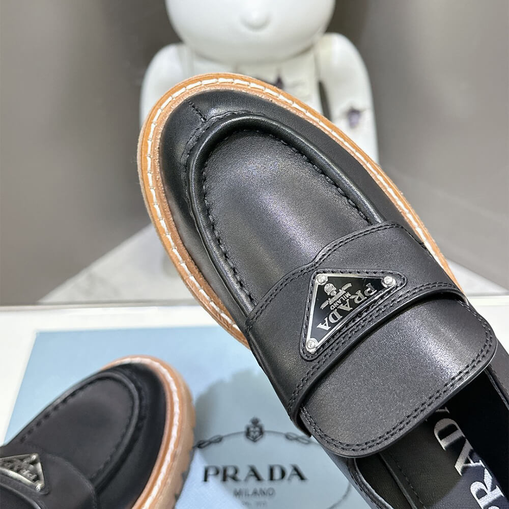 Pra*a leather loafers