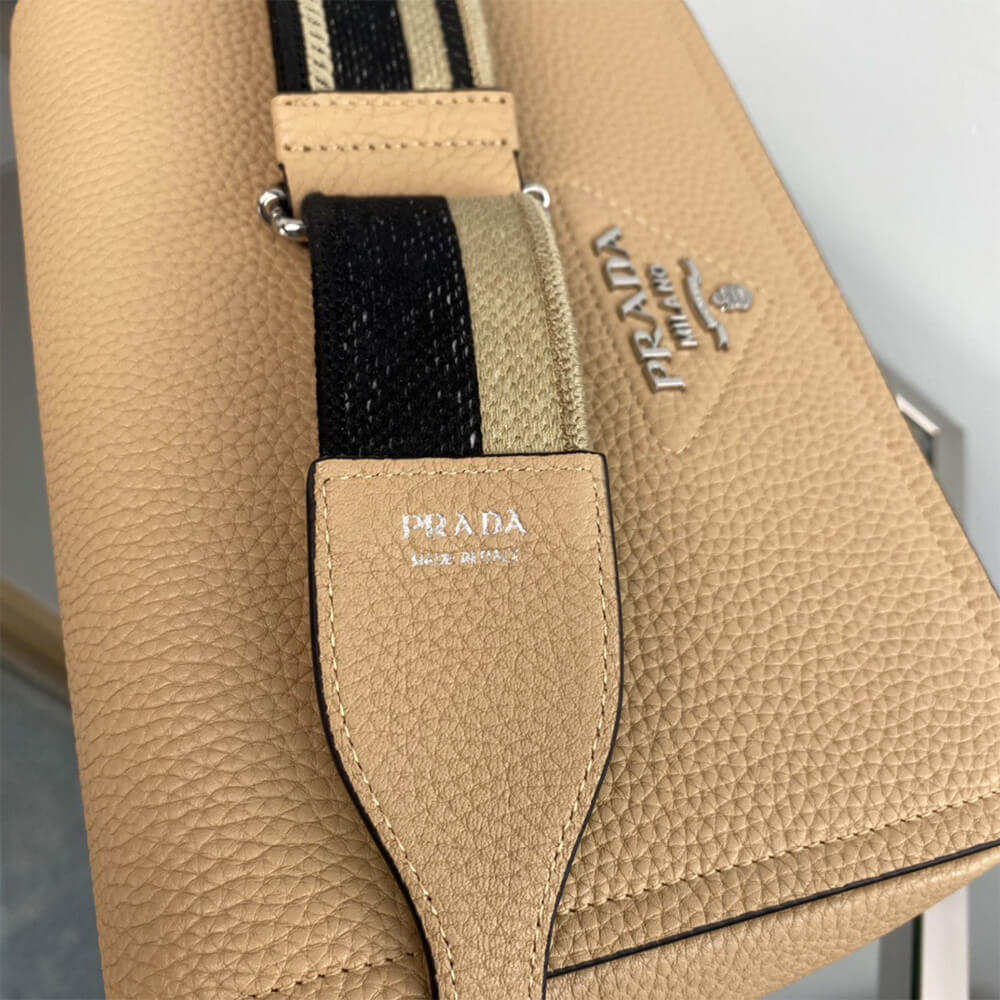 Pra*a leather shoulder bag(high-end grade)