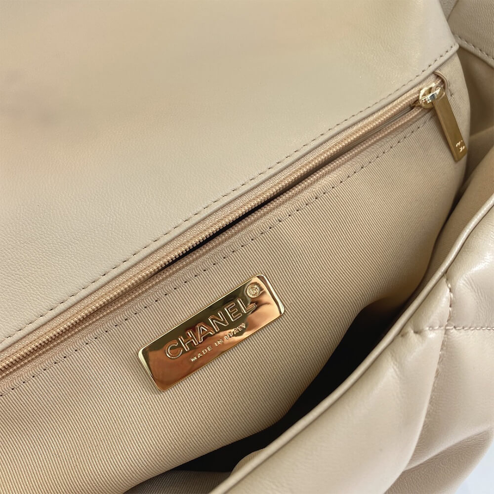 Ch*el 19 maxi handbag(high-end grade)