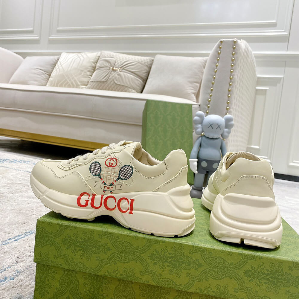 G*u*i rhyton sneaker with print