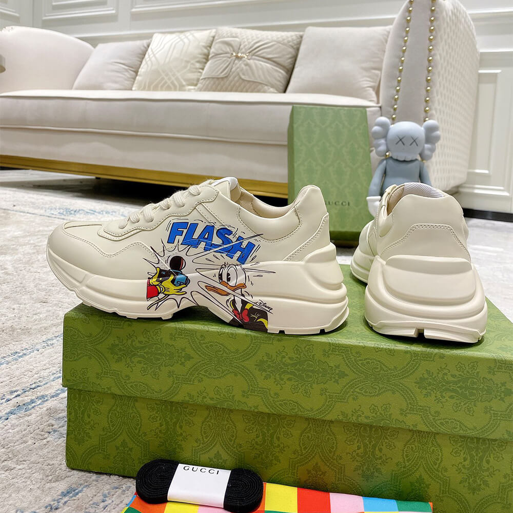 disney x G*u*i rhyton ‘donald duck’ sneaker