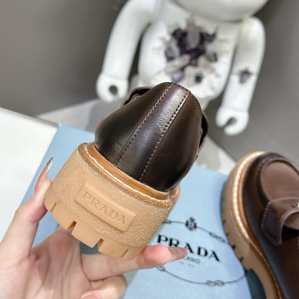 Pra*a leather loafers